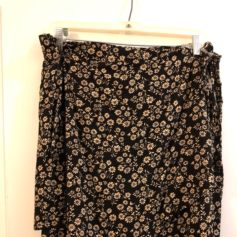 Short skirt